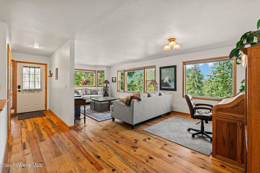 723 Trout Creek Road Sandpoint ID 83864