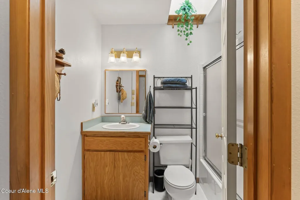 723 Trout Creek Road Sandpoint ID 83864