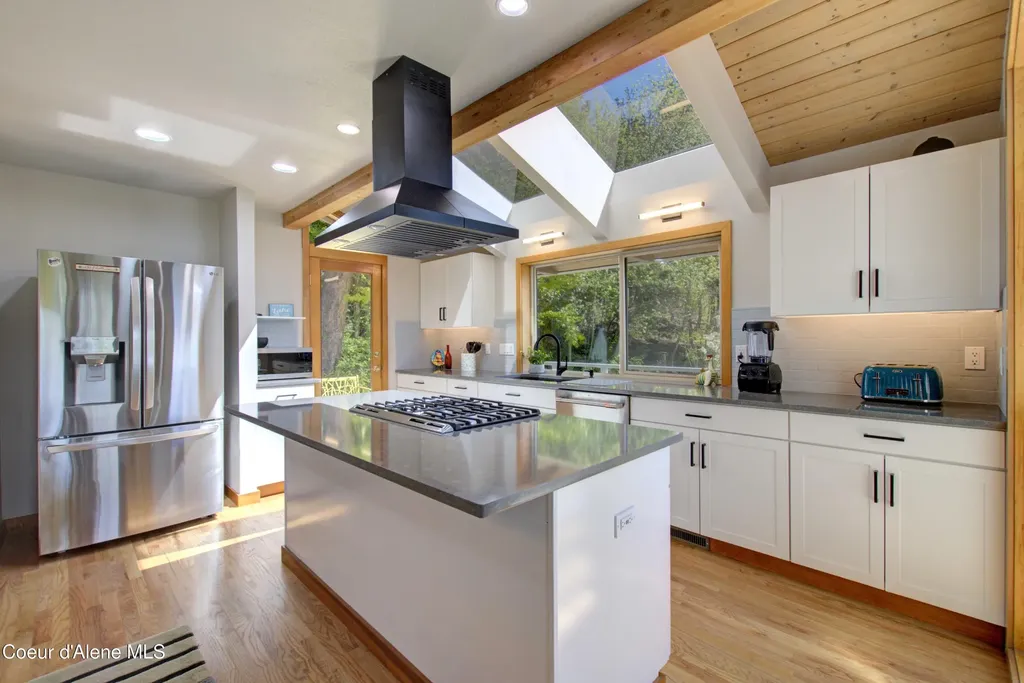 17718 E Cape Horn Road Bayview ID 83803