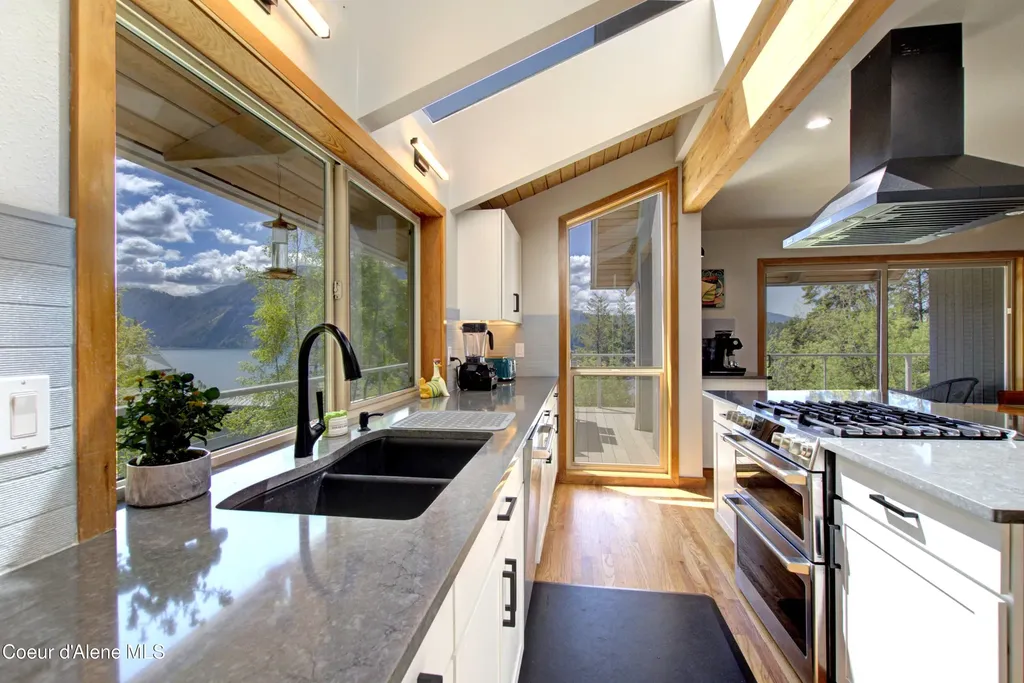 17718 E Cape Horn Road Bayview ID 83803