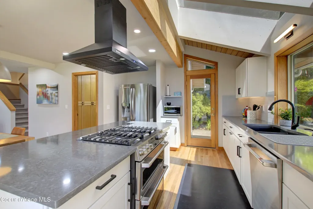 17718 E Cape Horn Road Bayview ID 83803