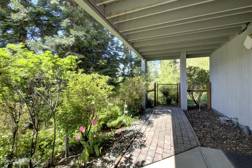 17718 E Cape Horn Road Bayview ID 83803