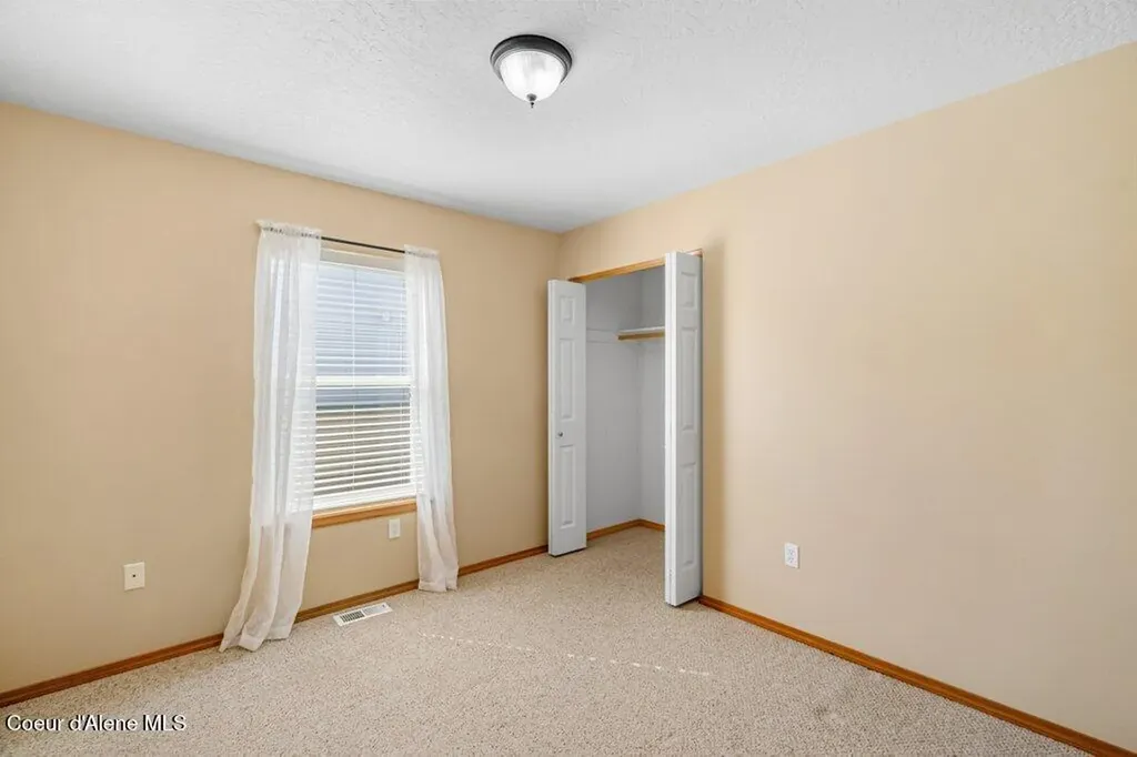 2744 N Alfalfa Loop Post Falls ID 83854