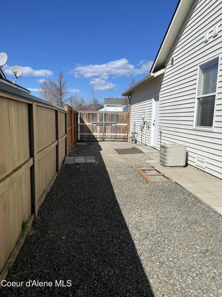 2744 N Alfalfa Loop Post Falls ID 83854