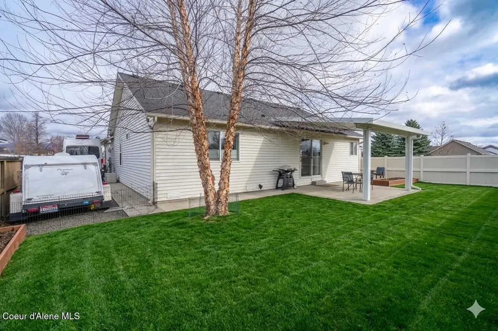 2744 N Alfalfa Loop Post Falls ID 83854