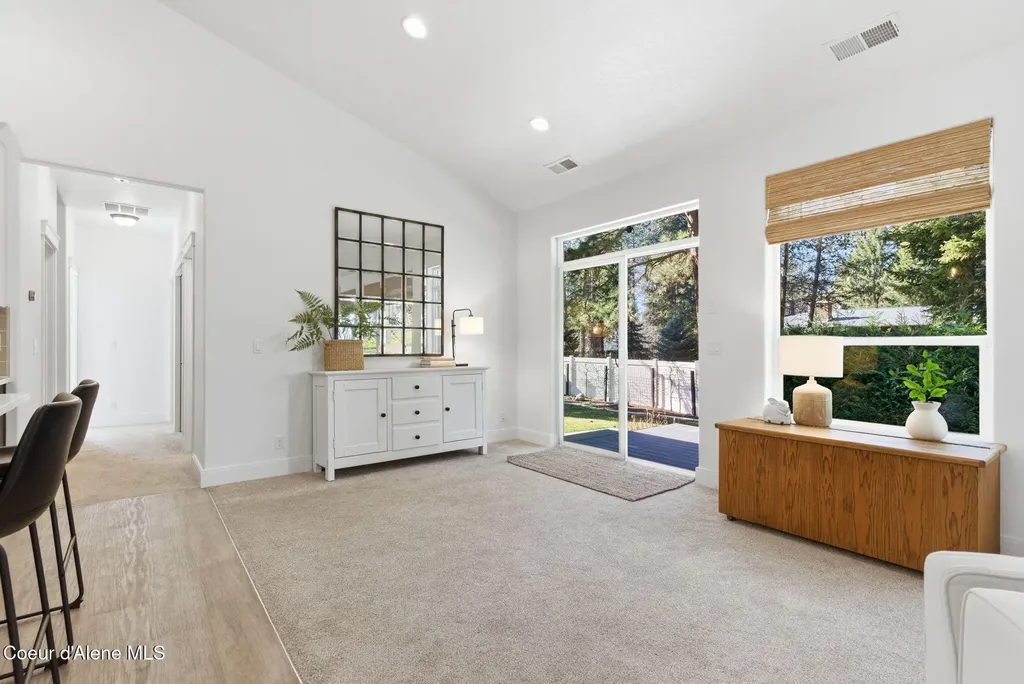 11565 N Emerald Drive Hayden ID 83835