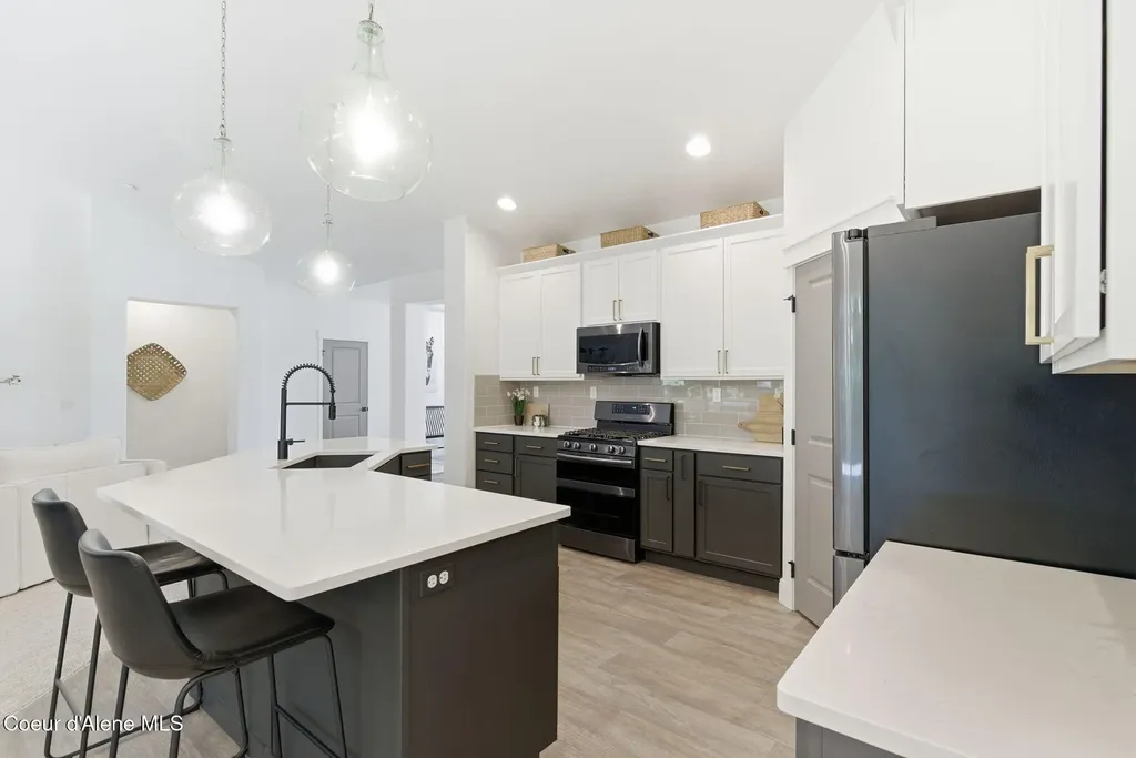 11565 N Emerald Drive Hayden ID 83835