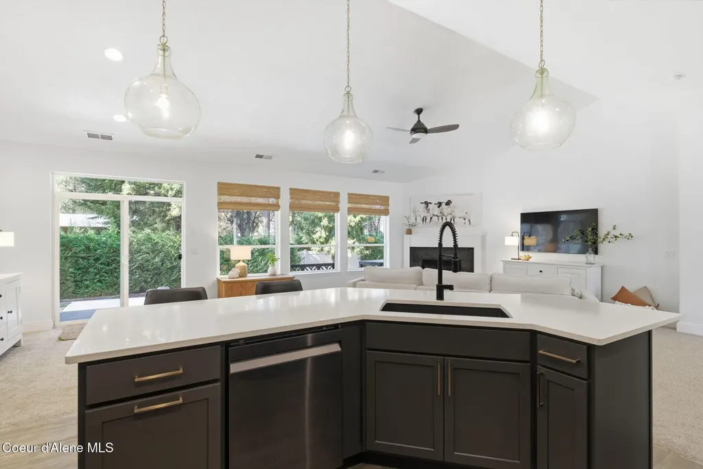 11565 N Emerald Drive Hayden ID 83835