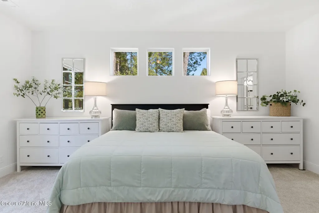 11565 N Emerald Drive Hayden ID 83835