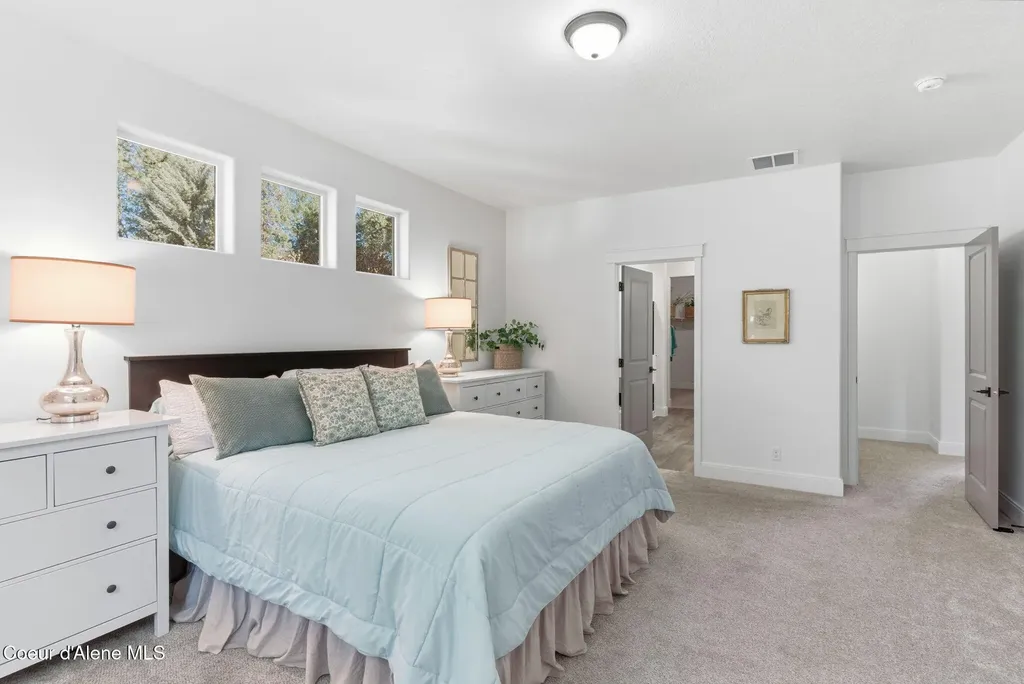 11565 N Emerald Drive Hayden ID 83835