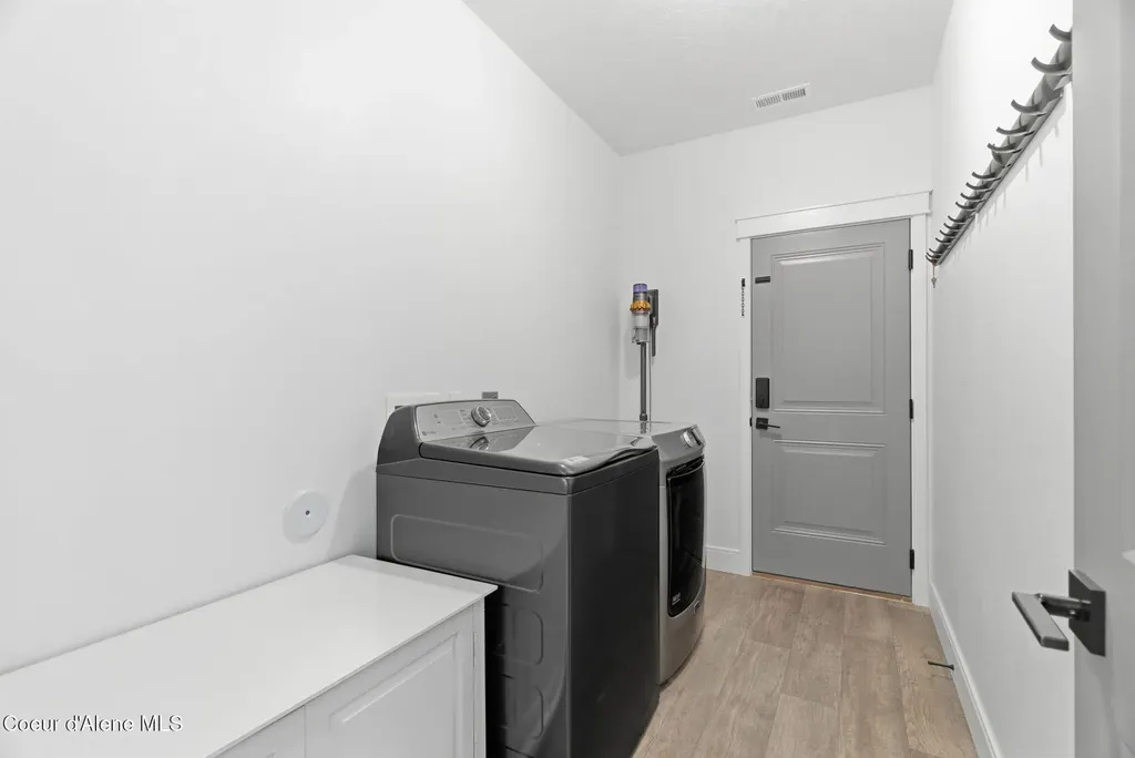 11565 N Emerald Drive Hayden ID 83835