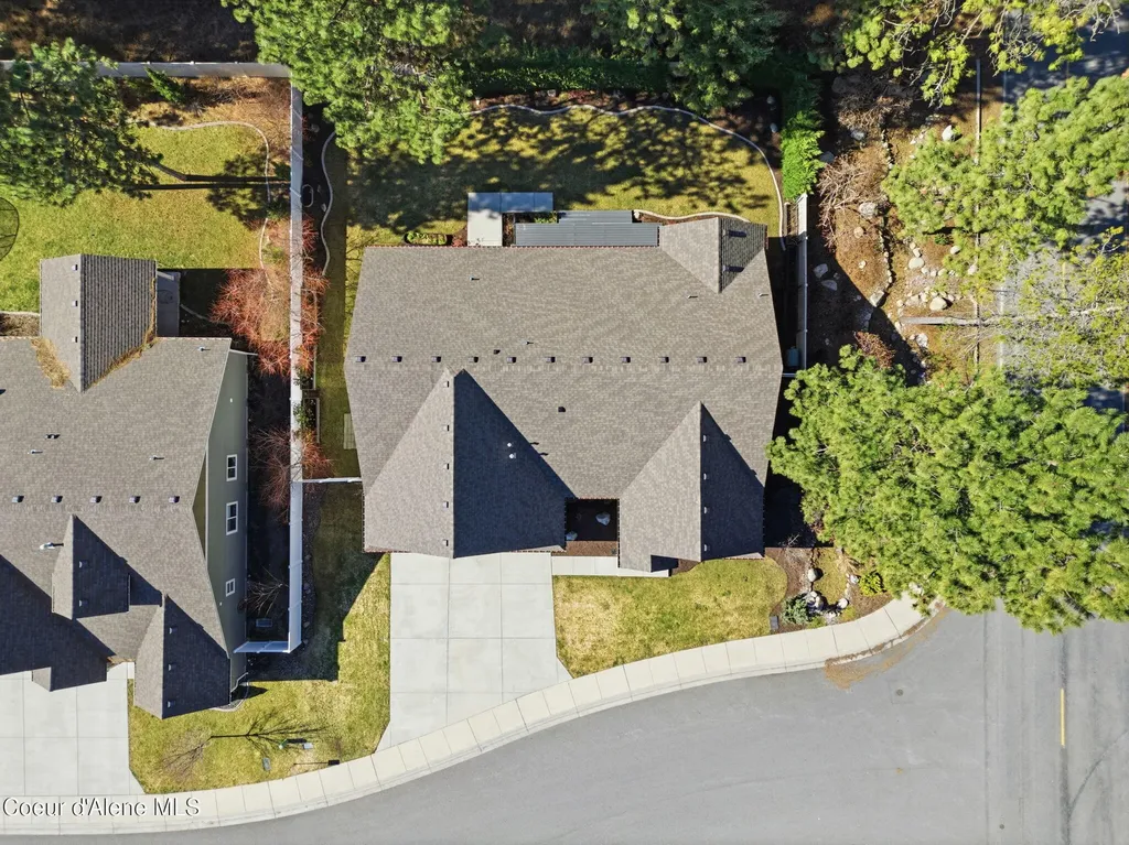 11565 N Emerald Drive Hayden ID 83835