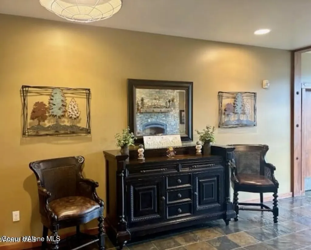 834 Mckinley Avenue W Kellogg ID 83837