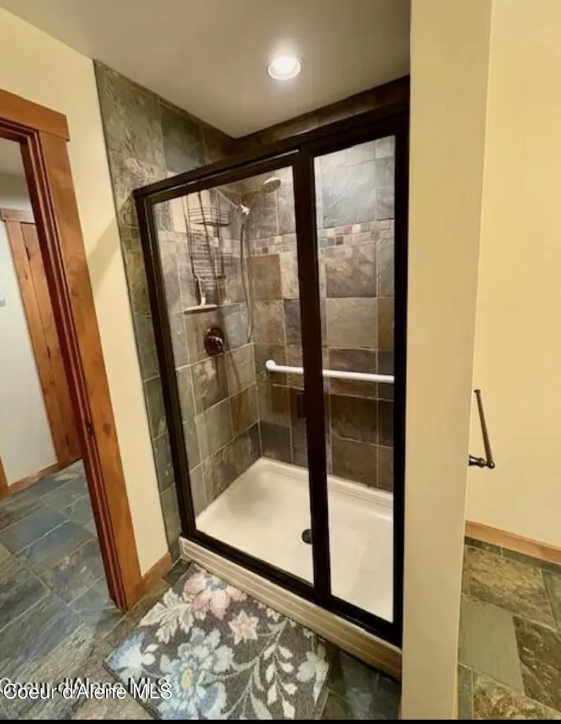 834 Mckinley Avenue W Kellogg ID 83837