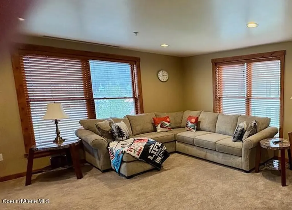 834 Mckinley Avenue W Kellogg ID 83837