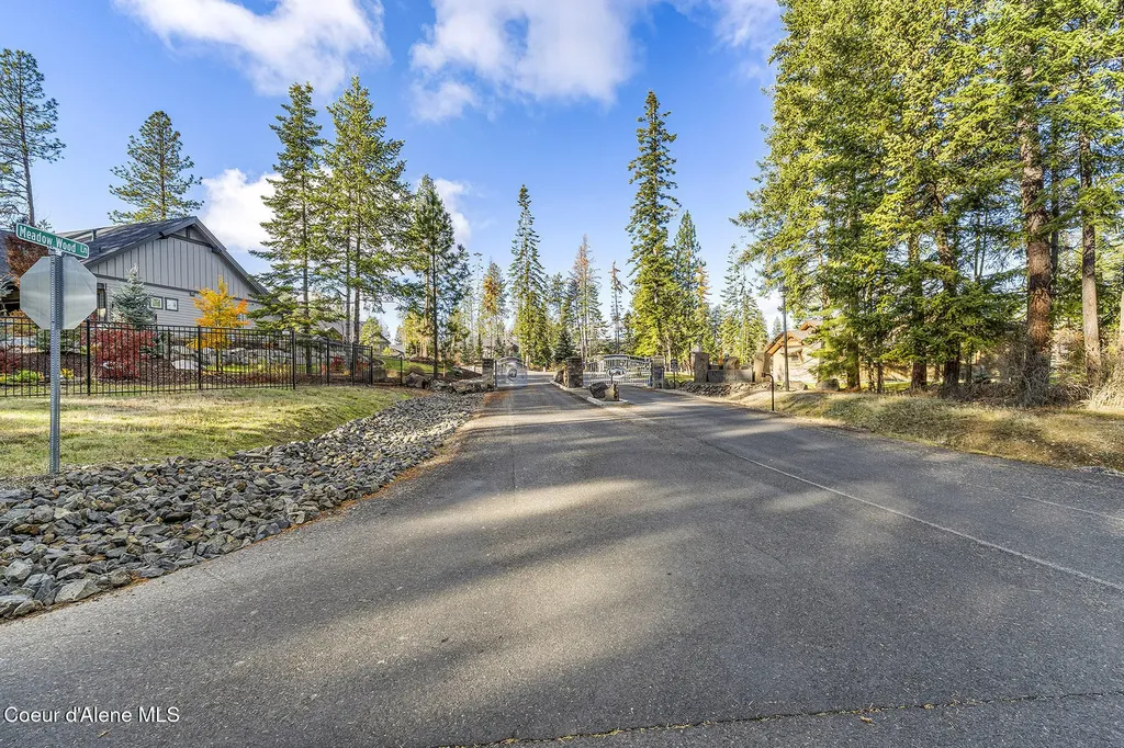 12378 N Meadow Wood Lane Hayden ID 83835