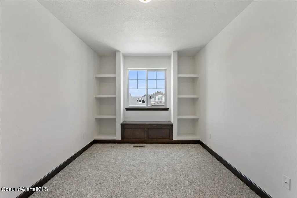 2593 E Natti Court Post Falls ID 83854