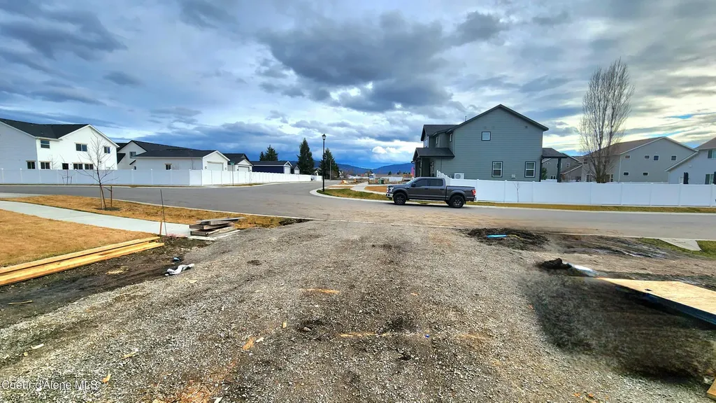 2593 E Natti Court Post Falls ID 83854