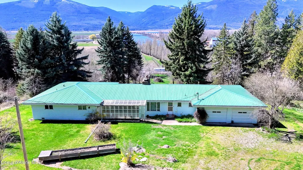3176 Porthill Loop Bonners Ferry ID 83805