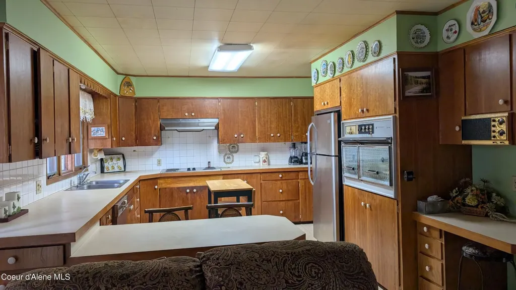 3176 Porthill Loop Bonners Ferry ID 83805