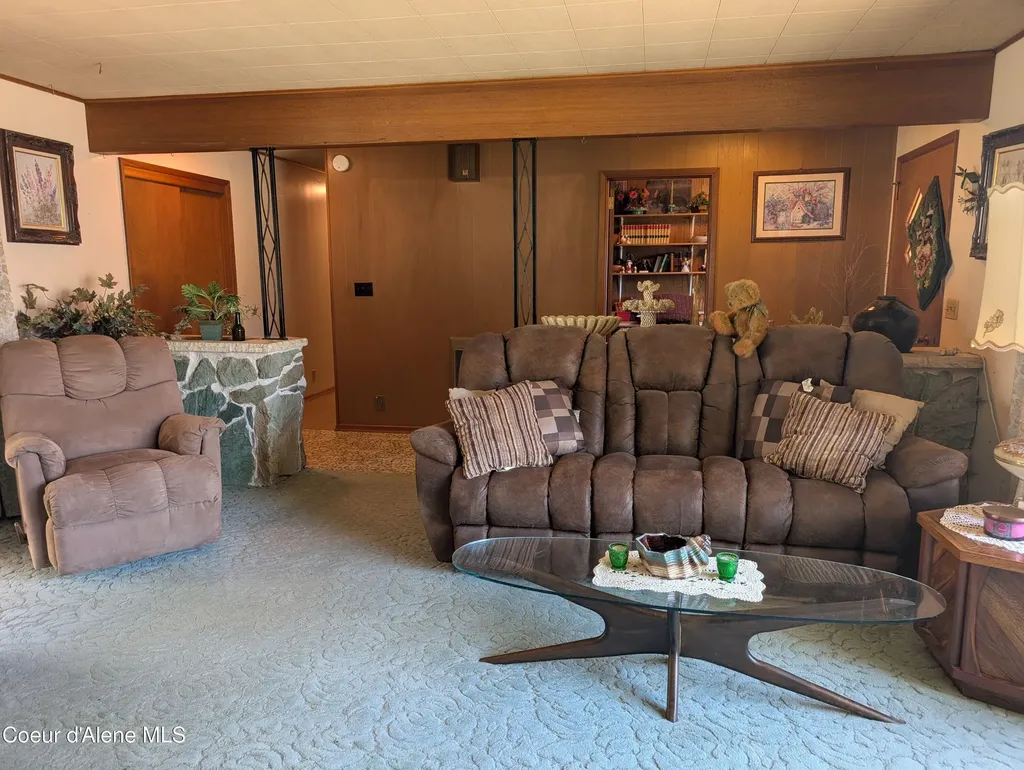 3176 Porthill Loop Bonners Ferry ID 83805