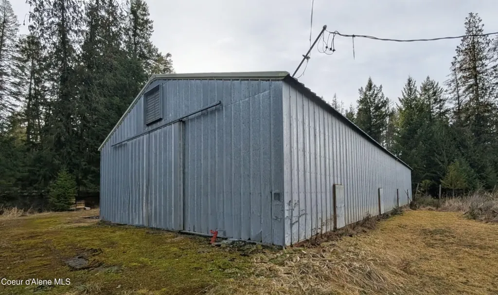 3176 Porthill Loop Bonners Ferry ID 83805