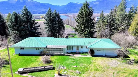 3176 Porthill Loop Bonners Ferry ID 83805