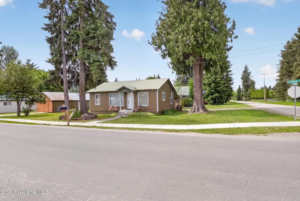 103 N Stephen Street Clark Fork ID 83811