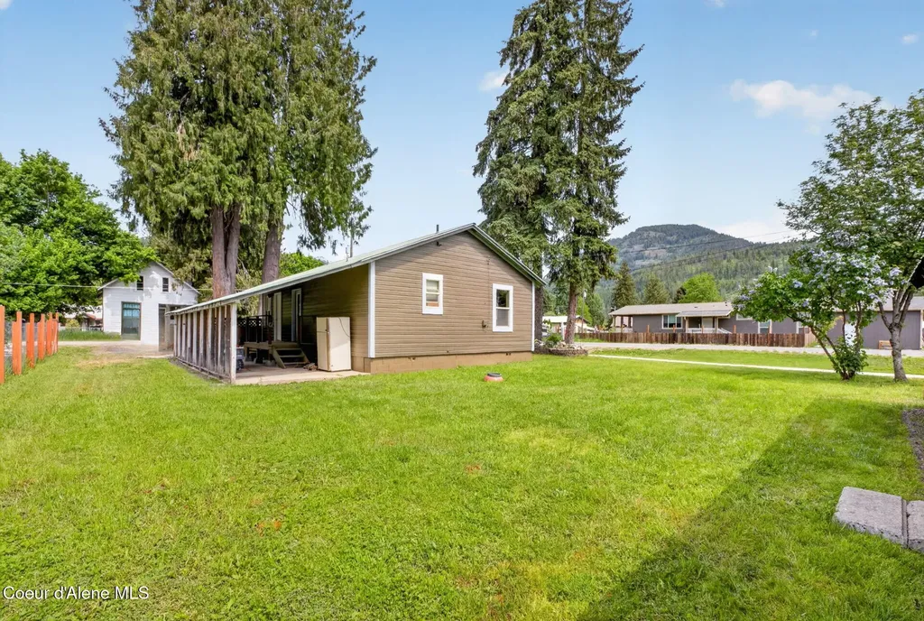 103 N Stephen Street Clark Fork ID 83811