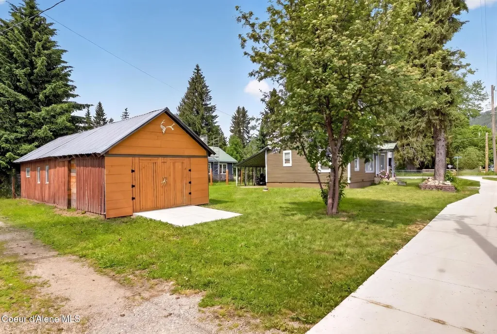 103 N Stephen Street Clark Fork ID 83811