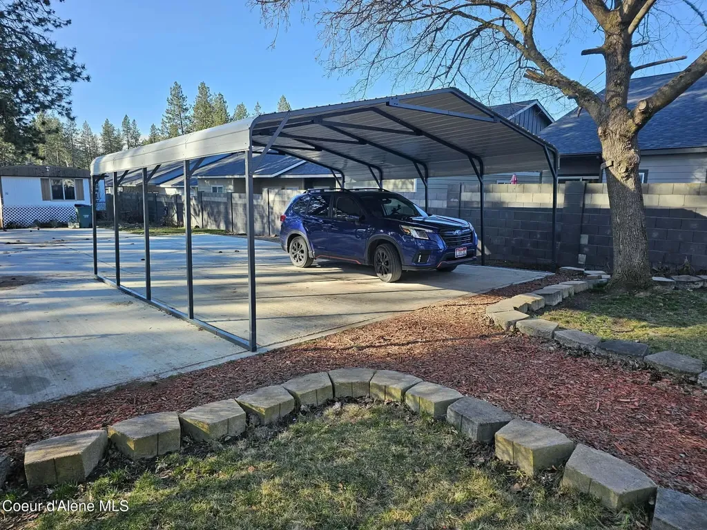 4301 E Maplewood Avenue Post Falls ID 83854