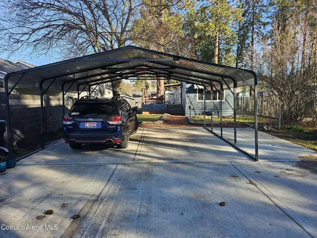 4301 E Maplewood Avenue Post Falls ID 83854