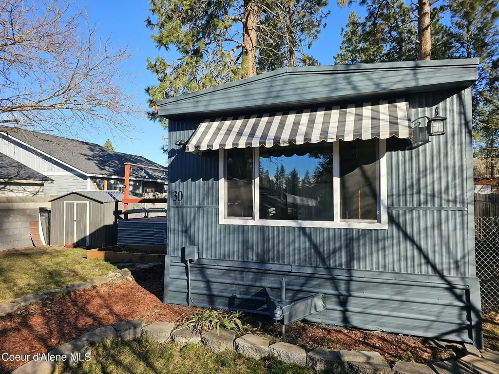 4301 E Maplewood Avenue Post Falls ID 83854