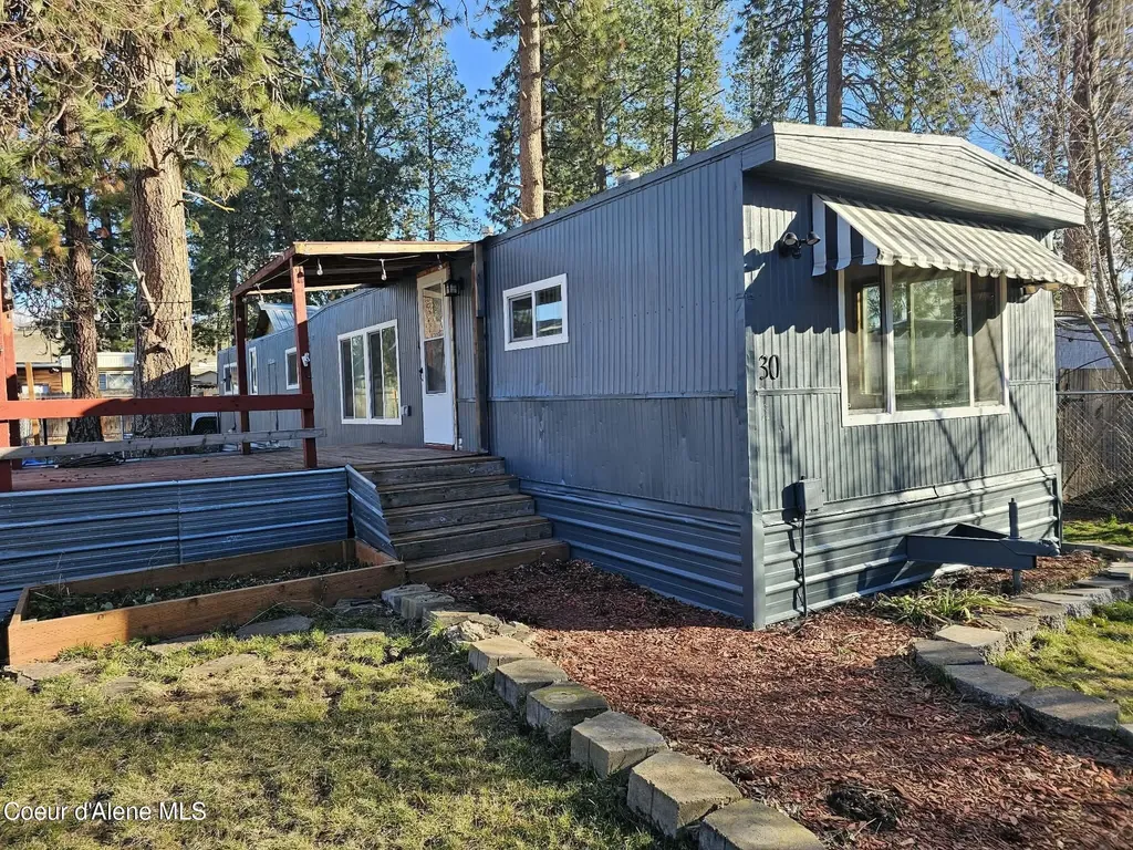4301 E Maplewood Avenue Post Falls ID 83854