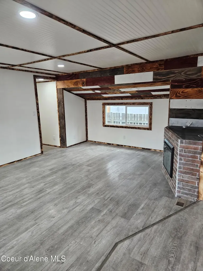 4301 E Maplewood Avenue Post Falls ID 83854