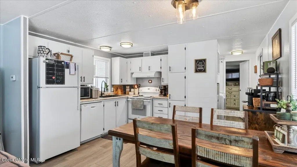 1297 Eastside Road Priest River ID 83856