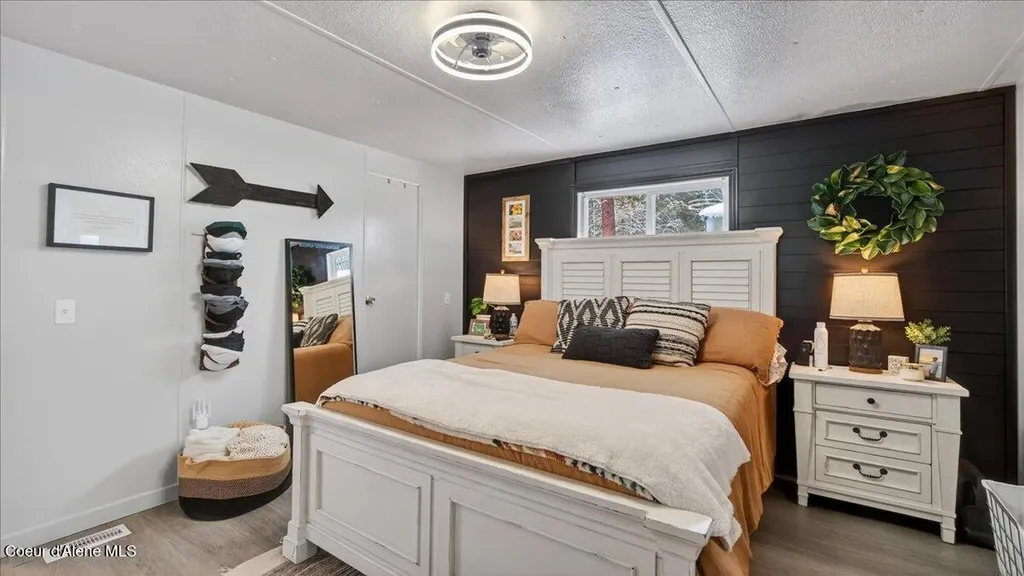 1297 Eastside Road Priest River ID 83856