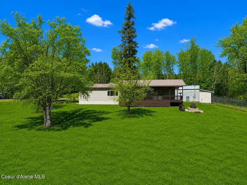 1297 Eastside Road Priest River ID 83856