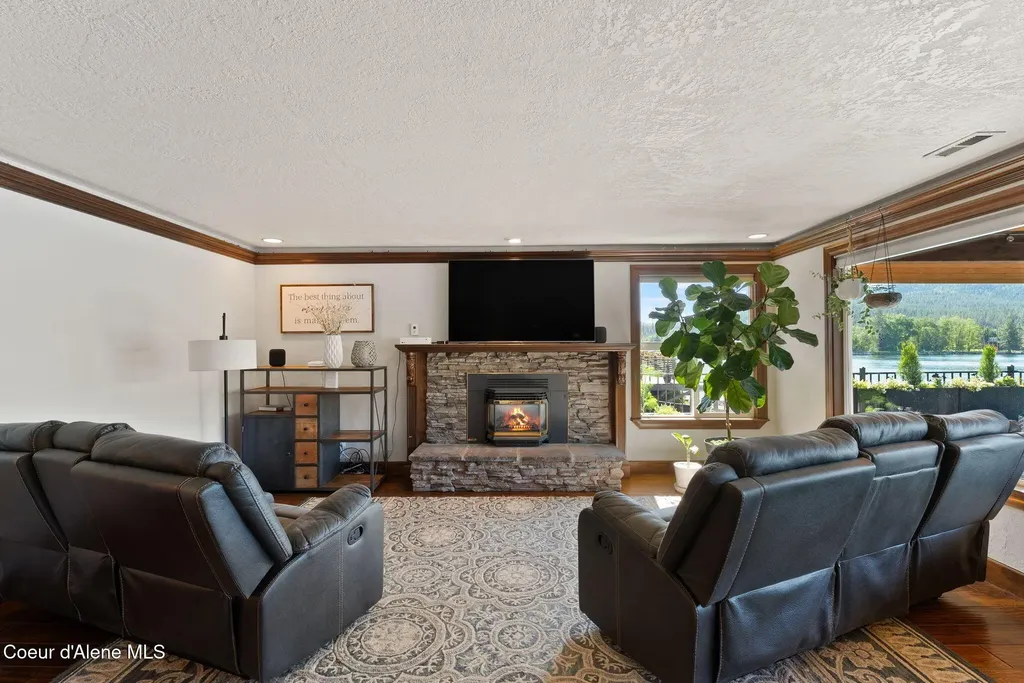 1926 E Rodkey Drive Post Falls ID 83854