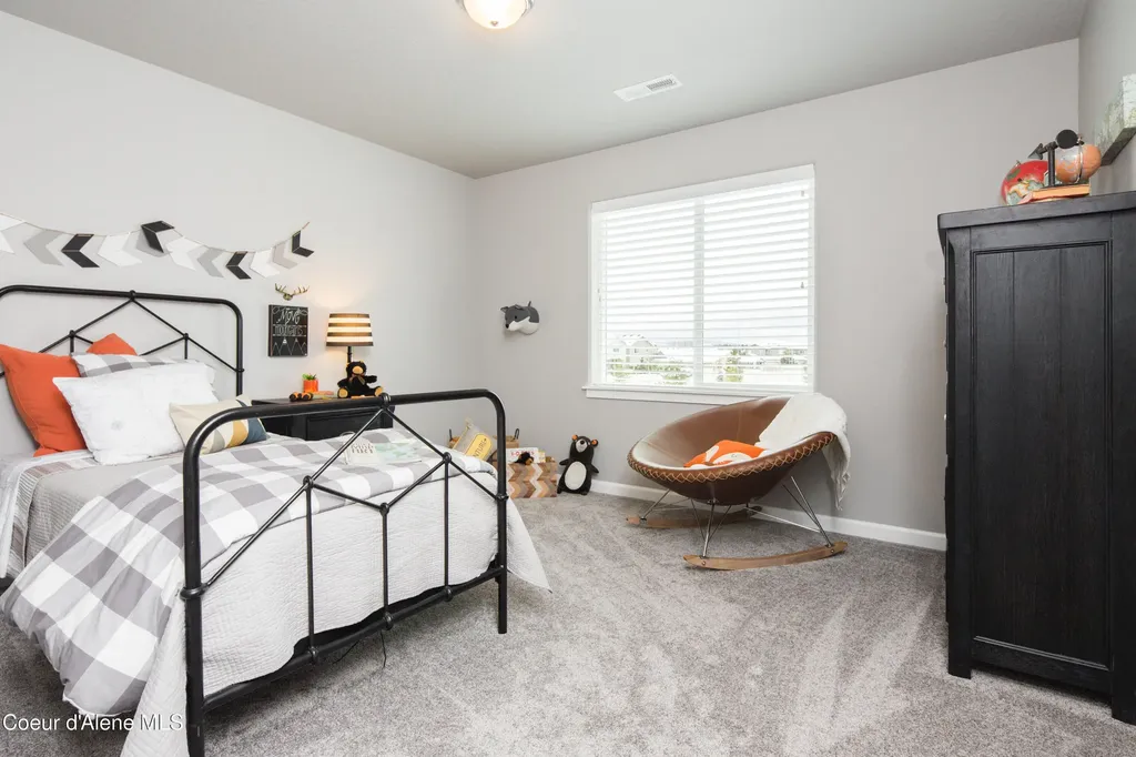3346 N Segar Loop Post Falls ID 83854