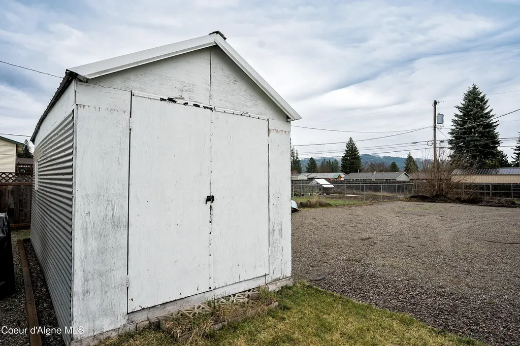 1612 E 2nd Avenue Post Falls ID 83854