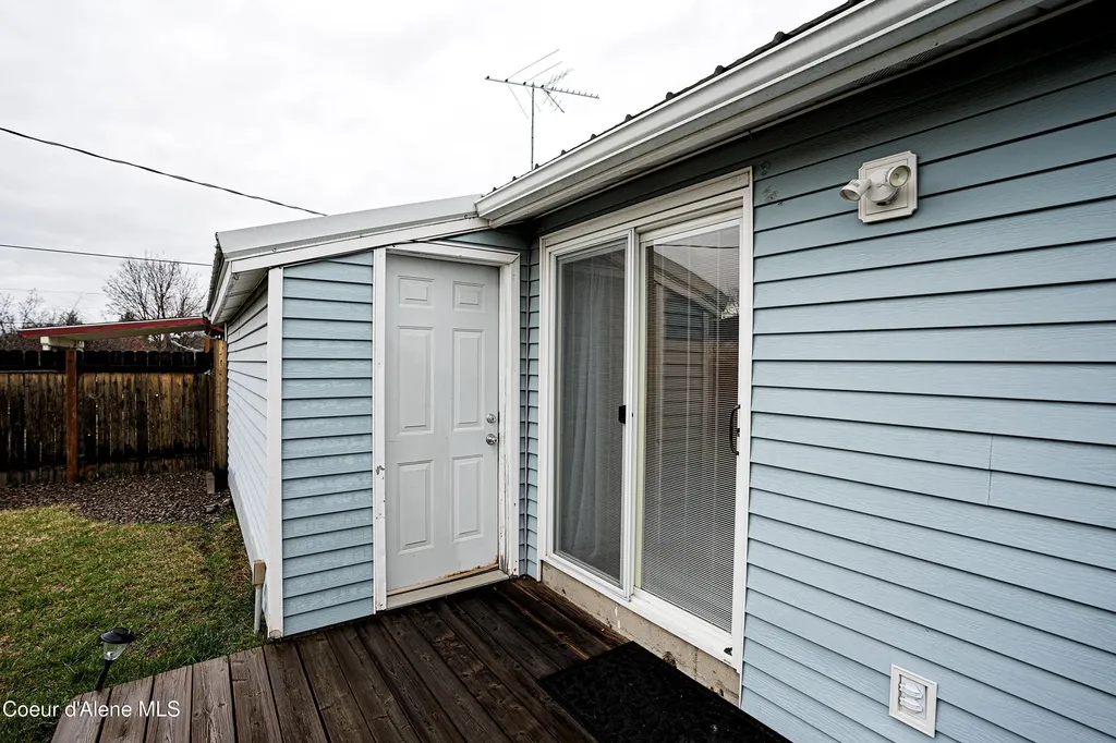 1612 E 2nd Avenue Post Falls ID 83854