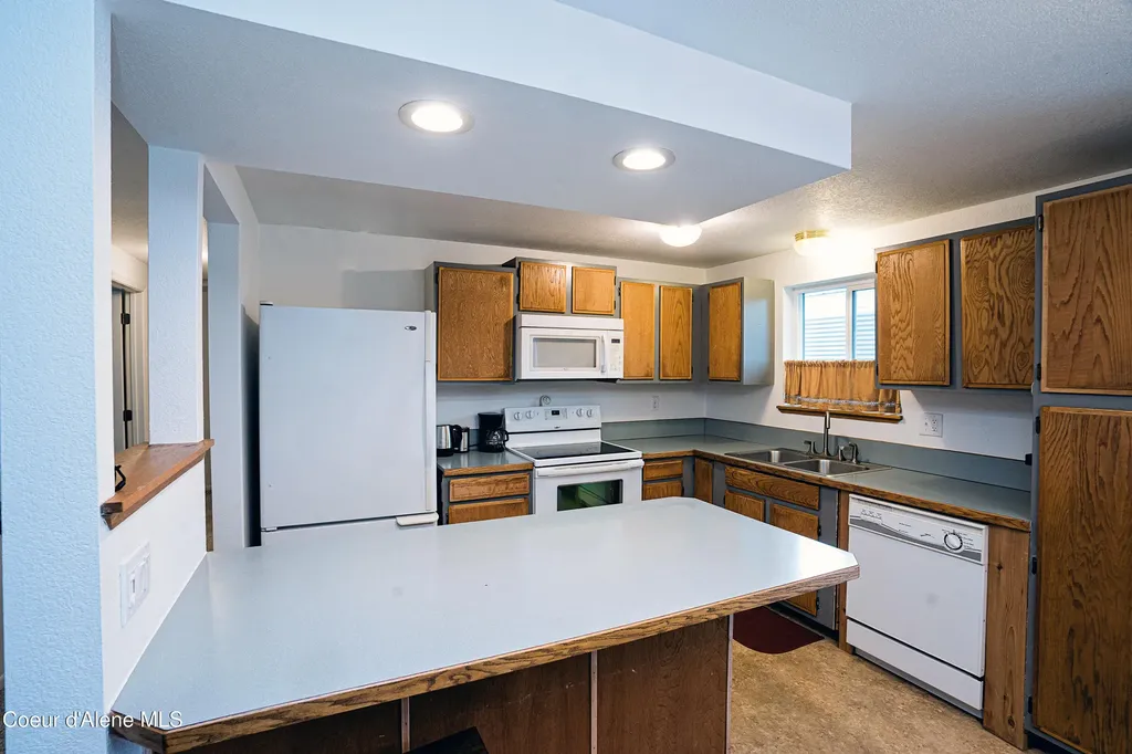 1612 E 2nd Avenue Post Falls ID 83854