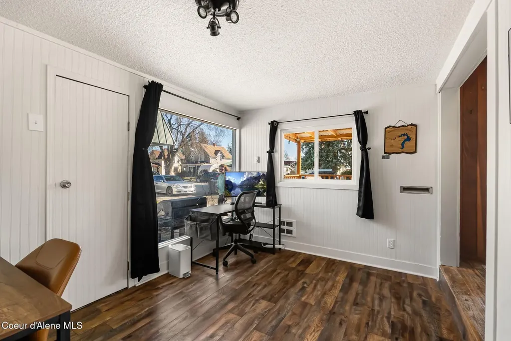 501 N 4th Avenue Sandpoint ID 83864