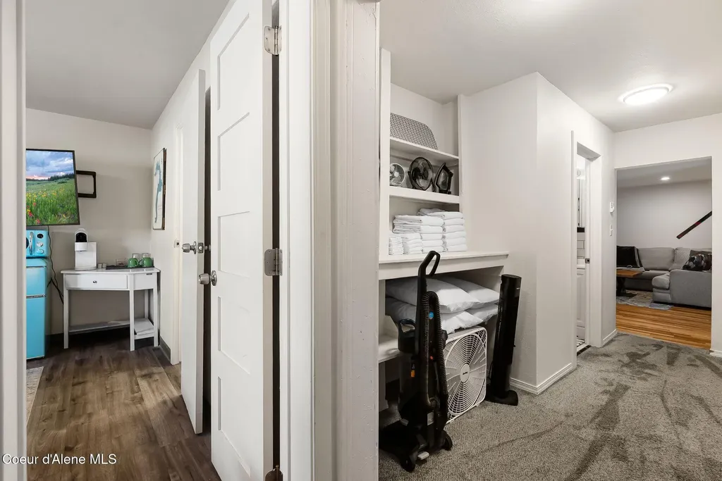 501 N 4th Avenue Sandpoint ID 83864