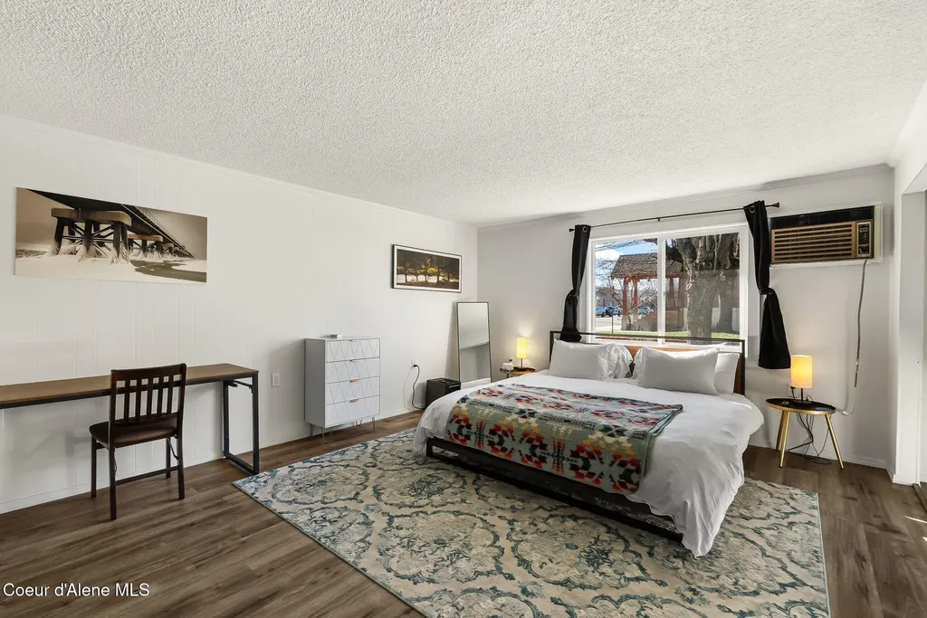501 N 4th Avenue Sandpoint ID 83864