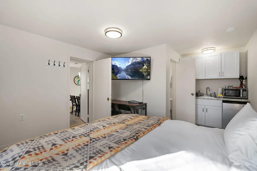 501 N 4th Avenue Sandpoint ID 83864