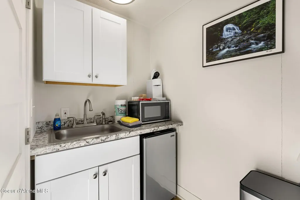 501 N 4th Avenue Sandpoint ID 83864