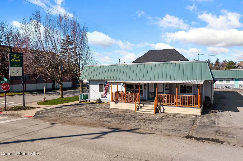 501 N 4th Avenue Sandpoint ID 83864