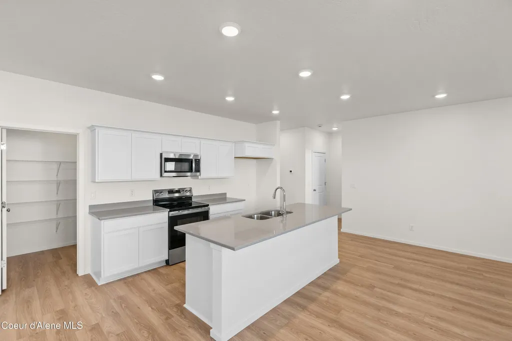 5294 E Aquila Avenue Post Falls ID 83854
